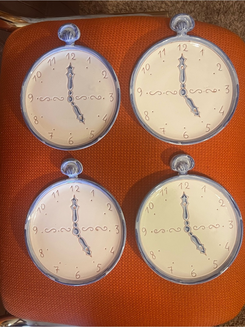 Very Rare Decorative Wall Clock Set of plates in Blue and White - Made in Italy
